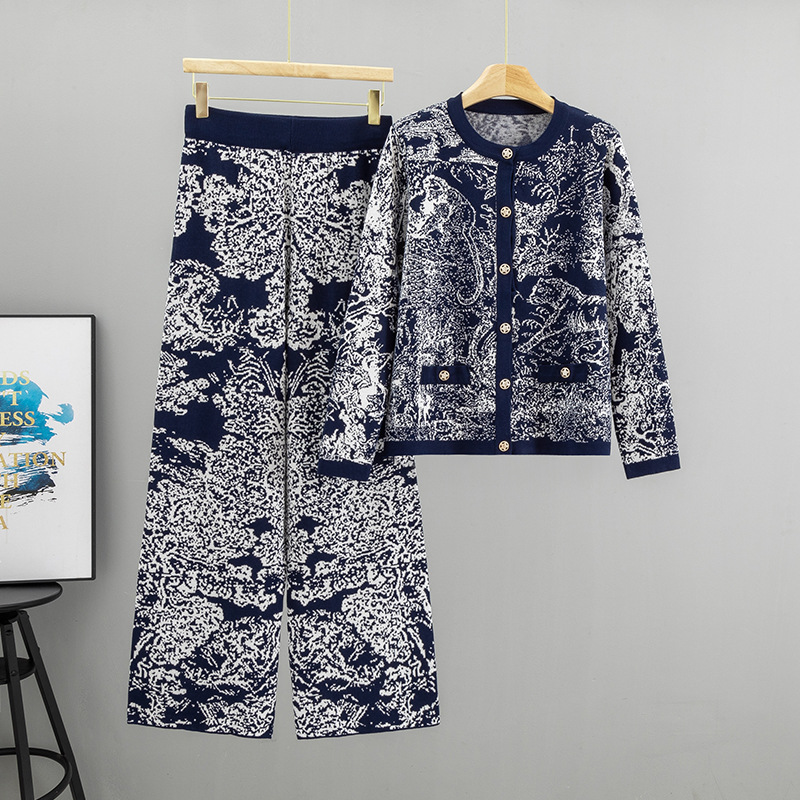 Temperament Jacquard Landscape - огляд і ціна Female Formal Wear