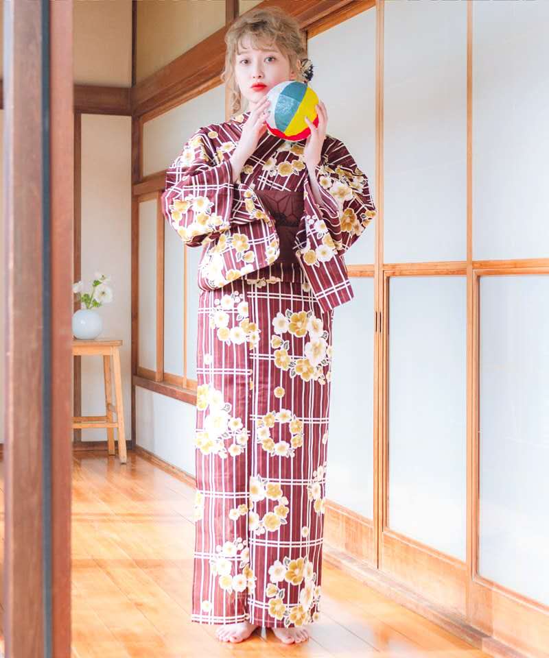 Women's Traditional Japanese K - огляд і ціна Japanese Women Formal Wear