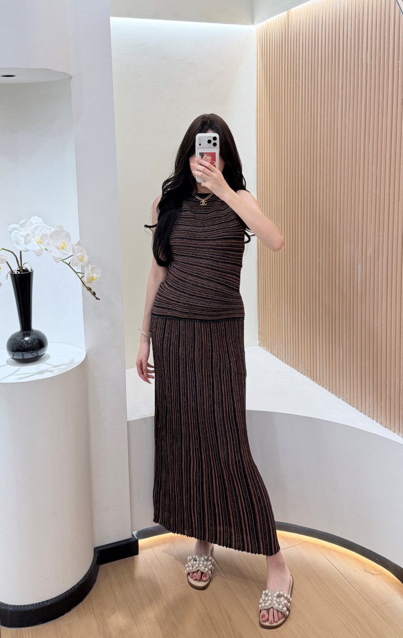 Striped Sequin 2-piece Women E - огляд і ціна Female Formal Wear